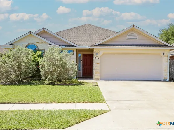 319 Silverado Trl, Victoria, TX 77901