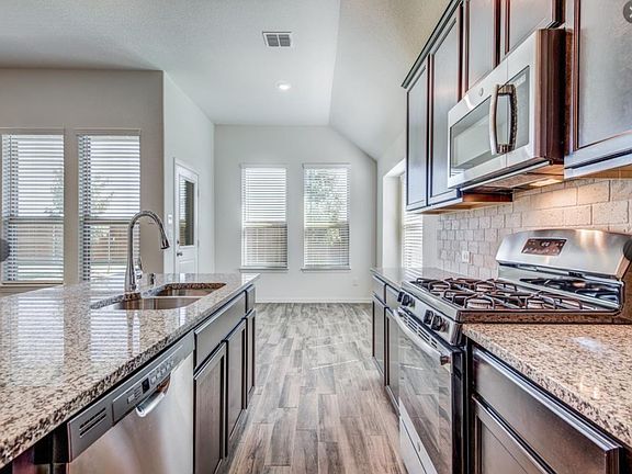 5th image of 4224 Cibolo Creek Trl