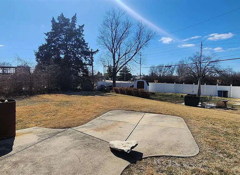 9955 Live Oak Ct — Photo 4
