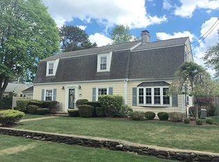 45 Narragansett Ave, Pawtucket, RI 02861