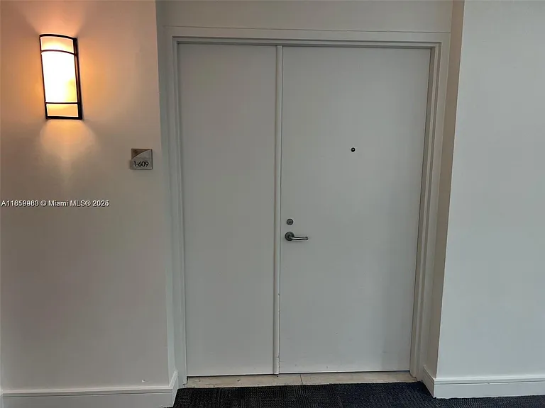 3131 NE 188th St #1609 — Photo 7
