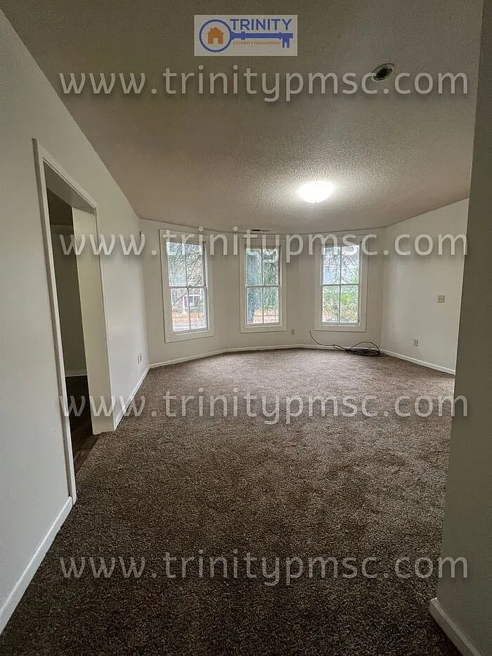 1 bed, 1.0 bath, $625 — Photo 2