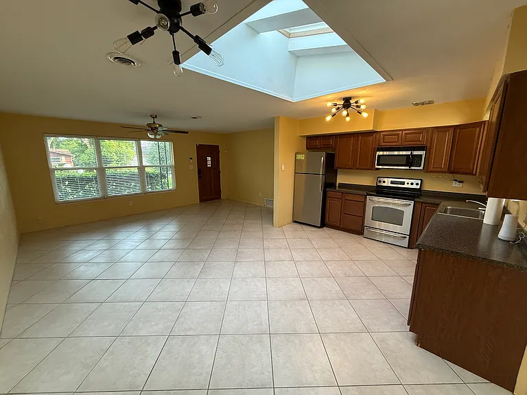 140 Sanchez Ave — Photo 12