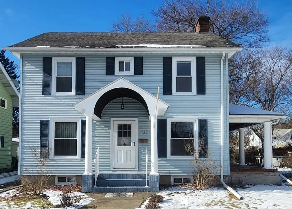 129 Grandview Ave photo 1