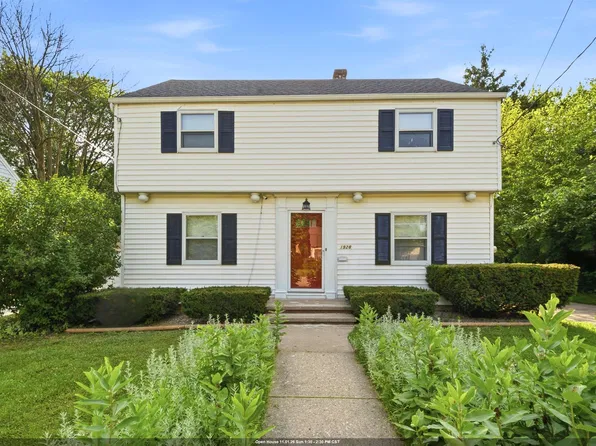 1928 S Lawe St, Appleton, WI 54915