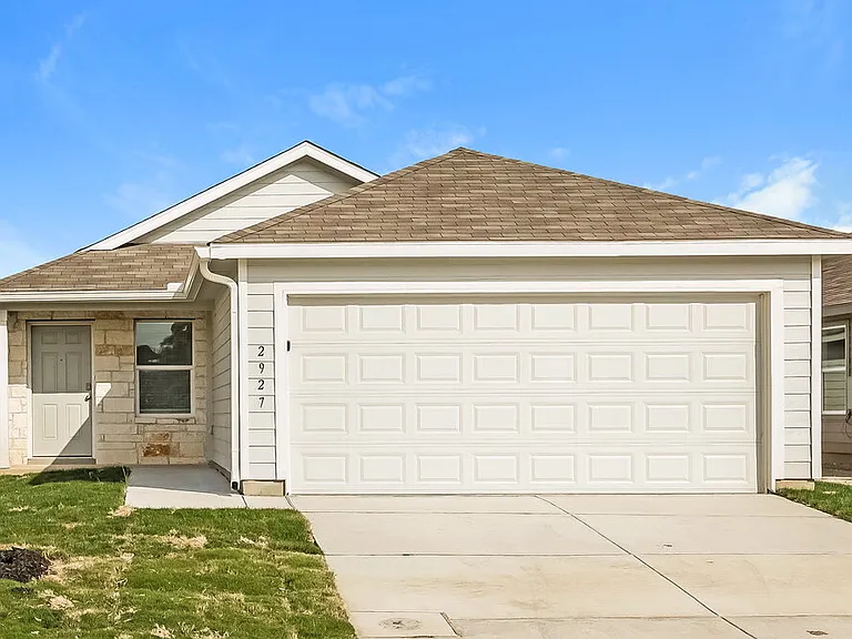 2927 Stigler Dr — Photo 1