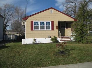 13 S Robert St, Sewaren, NJ