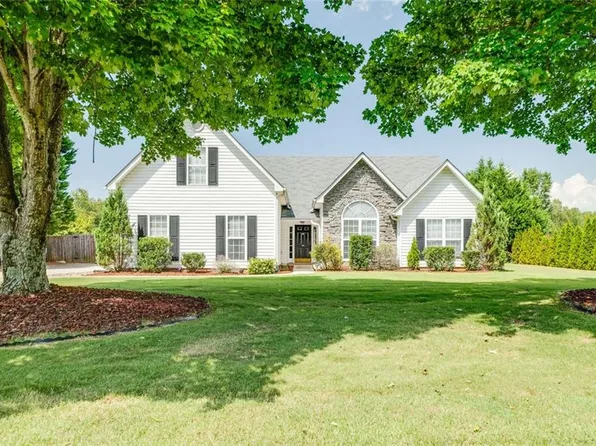 6037 Devonshire Dr, Flowery Branch, GA 30542