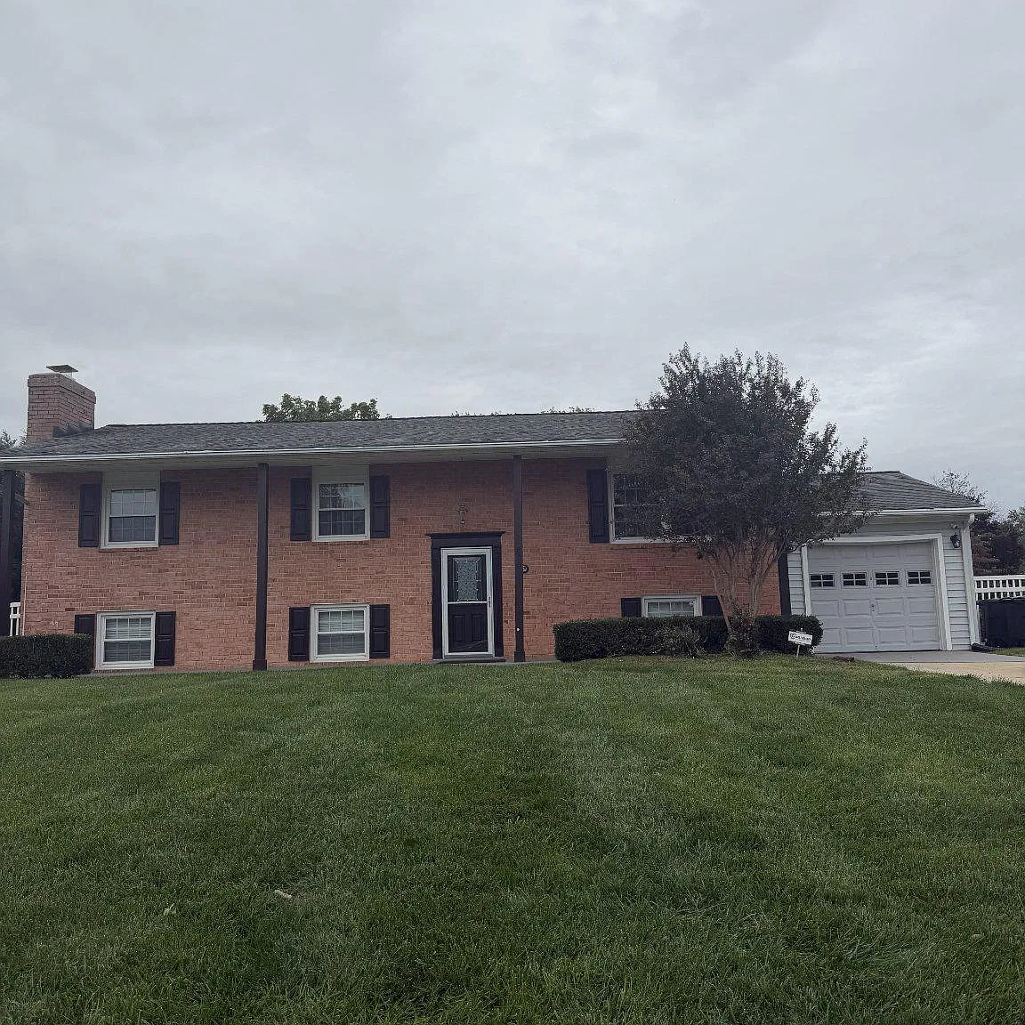 4 bed, 2.5 bath, 2180 sqft, $3,399 — Photo 1