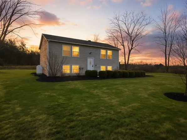 255 West St, Belchertown, MA 01007