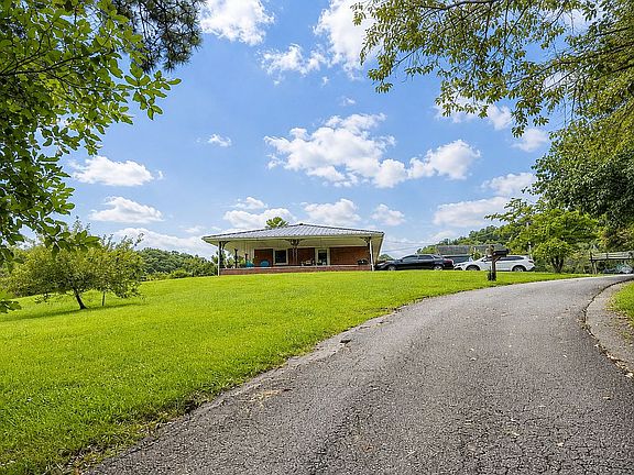 3rd image of 182 Shadytown Rd
