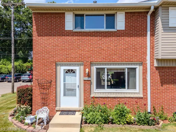 29078 Manchester St, Westland, MI 48185