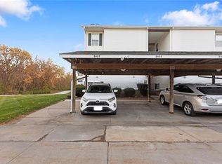 2407 NE 68th St, Gladstone, MO 64118