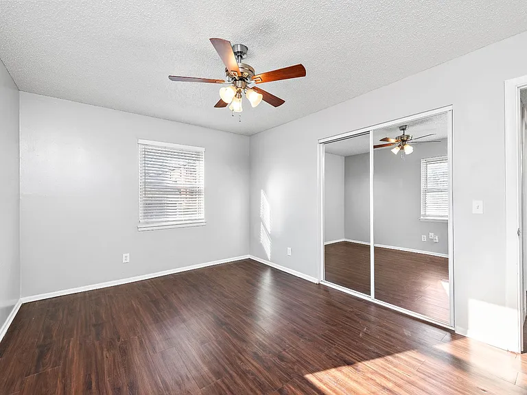3635-3636 Baltimore Ave — Photo 31