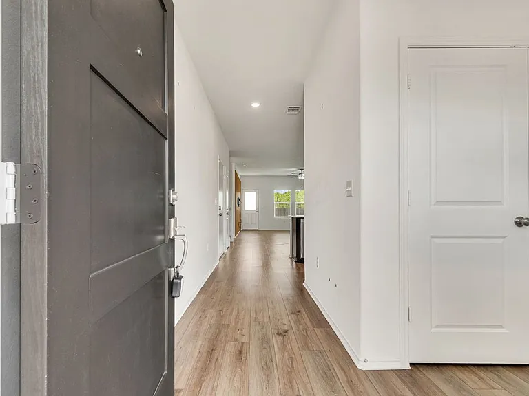 15401 Poppy Petal Dr — Photo 2
