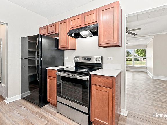 3rd image of 9776 Hogan Rd
