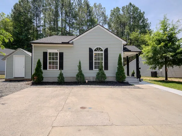 1121 Kendall Dr, Durham, NC 27703