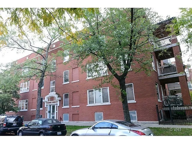 1625 W Ainslie St APT 3E photo 1