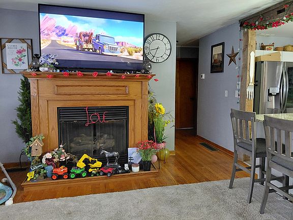 5th image of 37417 W Shade Rd