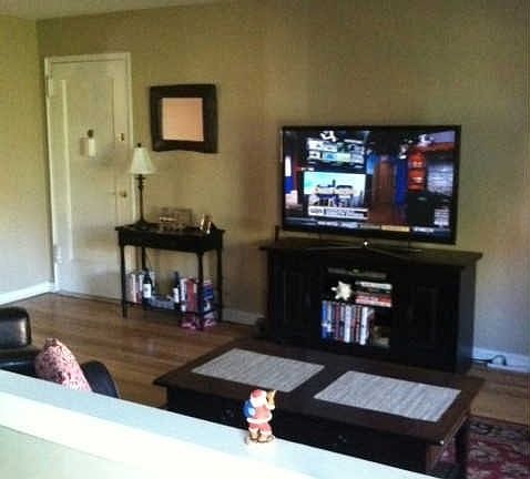 4th image of 275 Maple Ave APT 3G