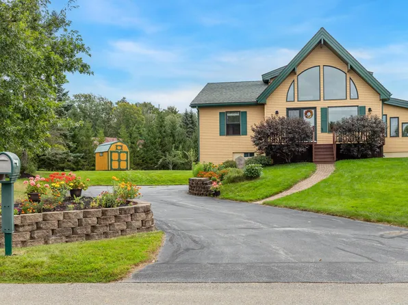 32 Meadow Lane, Brewer, ME 04412