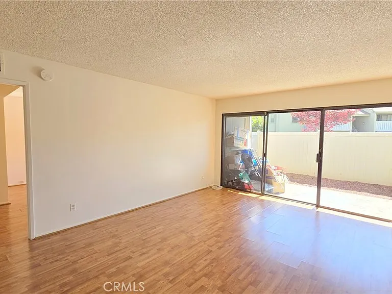25 Carriage Way — Photo 3