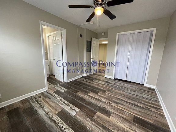 4th image of 1031 N Limestone St #4