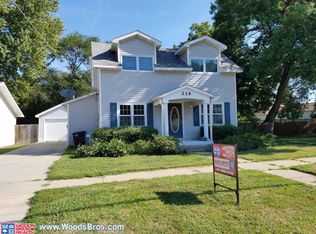 216 W 19th St, York, NE 68467