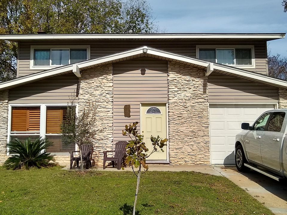 1st image of 412 Ramble Ln
