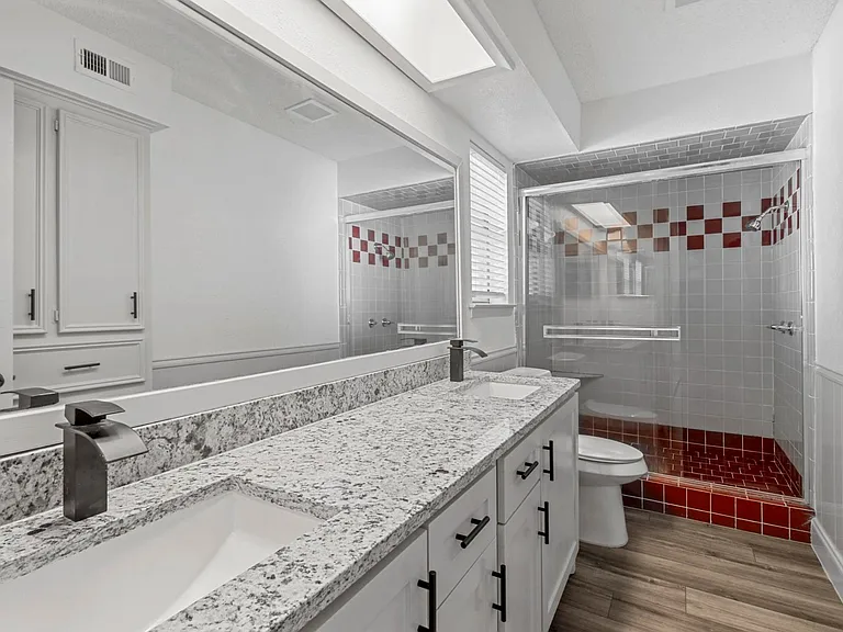 2404 Kentfield Ln — Photo 23