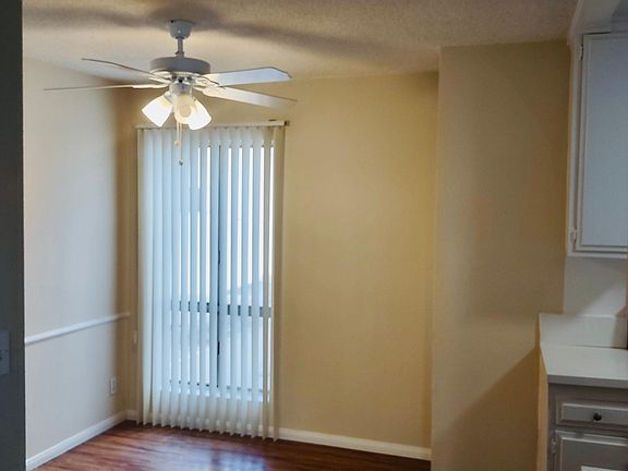 3rd image of 1699 Amberwood Dr APT 101