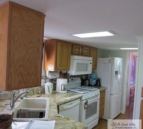 2nd image of 19 Colorado River Dr