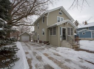 816 Olive St, Cedar Falls, IA 50613