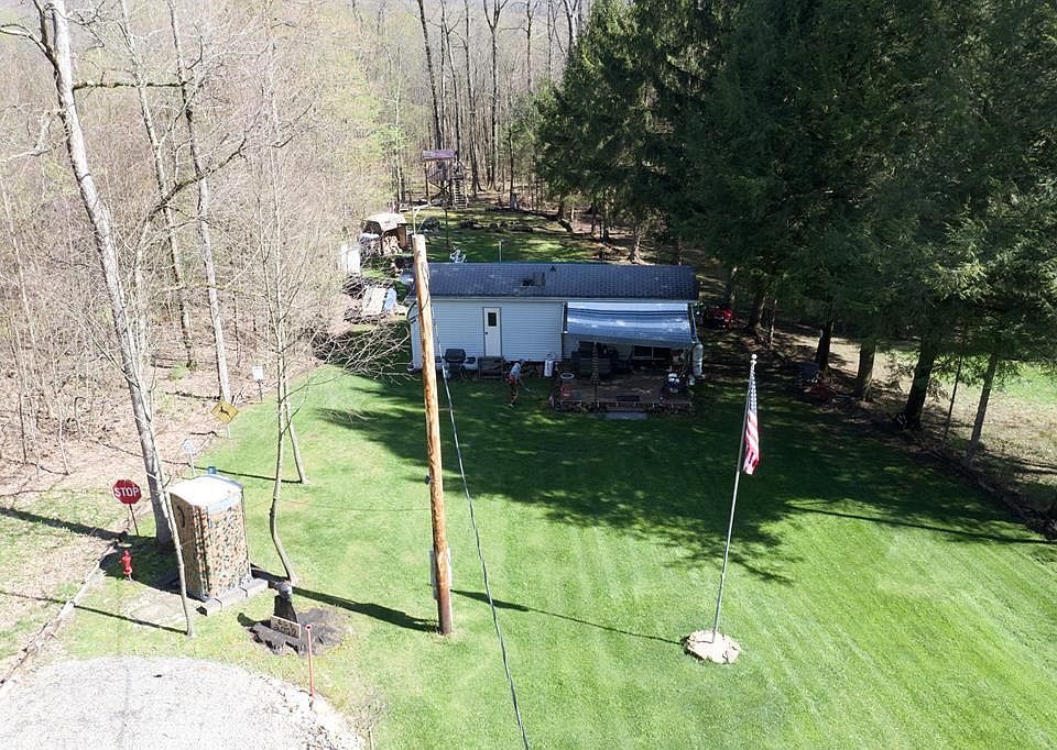 1st image of 481 Twin Oaks Rd