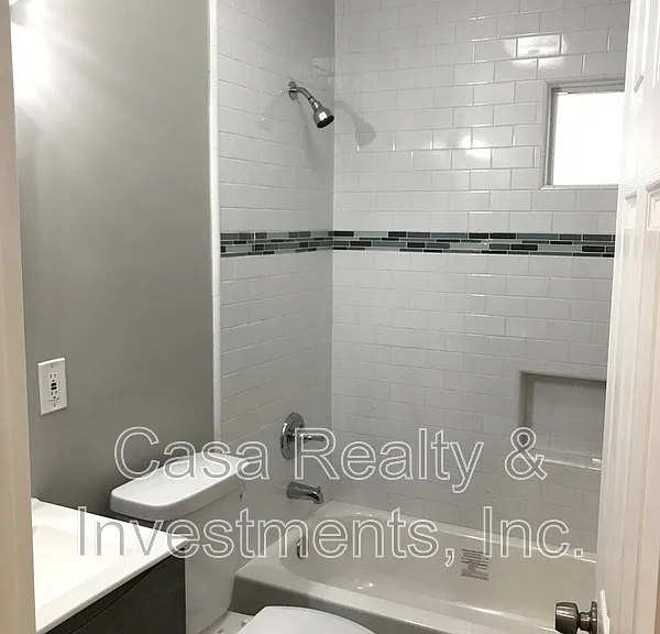 4570 W 162nd St #FRONT HOUSE — Photo 13
