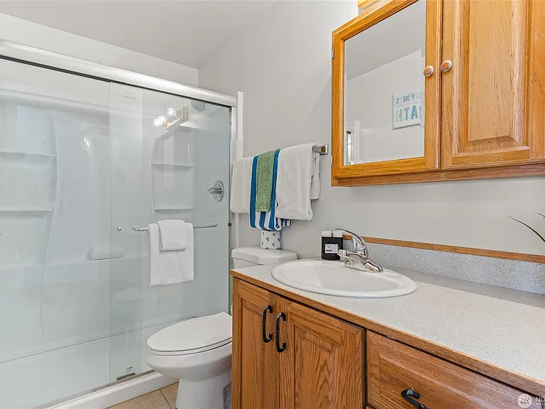 967 Adak Ct SE — Photo 10