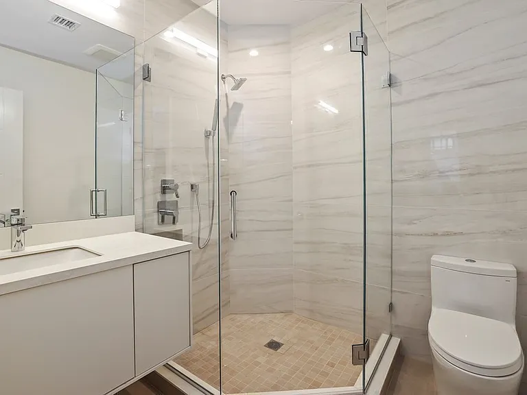 111 Marion St #1 — Photo 9