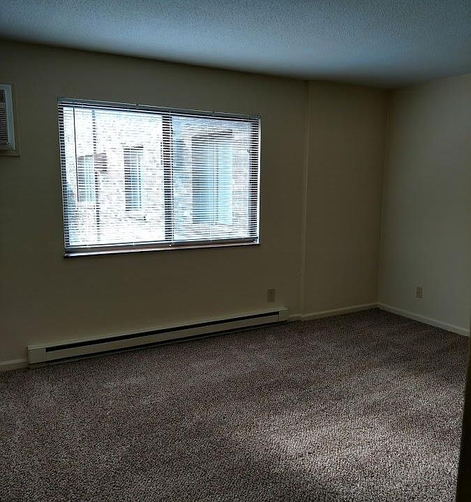 Large living room
