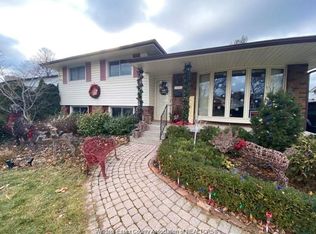 1185 Sumach Cres, Windsor, ON N8S2S5