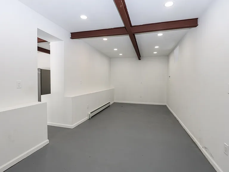 562 Peacock St #2 — Photo 24
