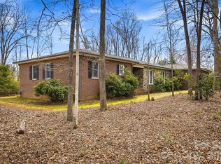 203 Heritage Ln, Morganton, NC 28655