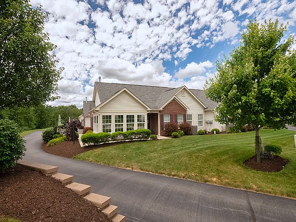 2nd image of 6051 Laurel Ct
