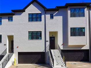 8022 Linfield Way, Sandy Springs, GA 30350