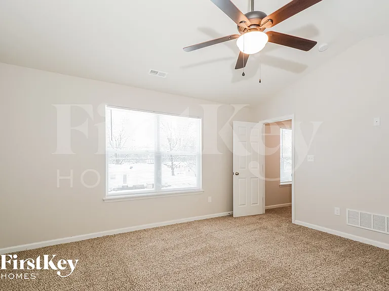 246 Wabash Woods Way — Photo 8