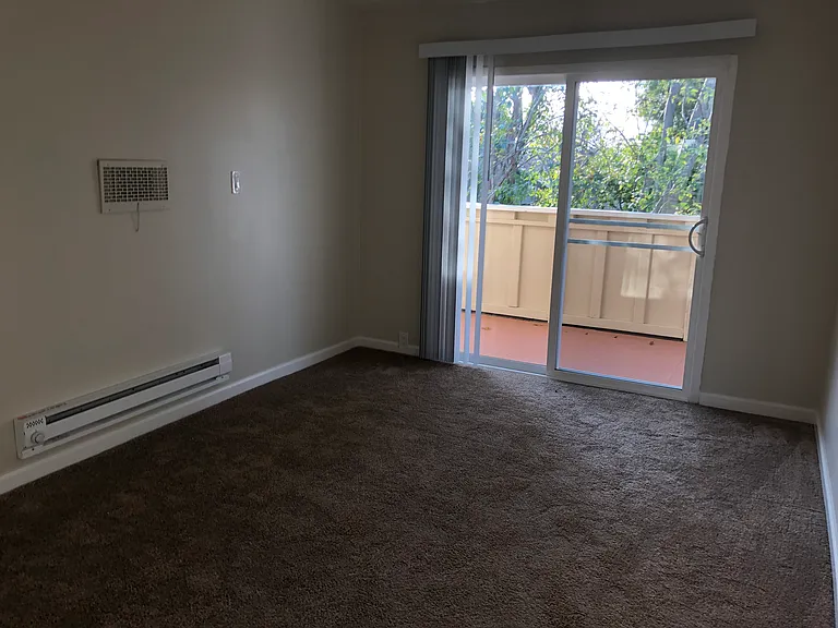 3282 Saint Ignatius Pl #1 — Photo 18
