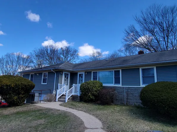 1 Islanda Ct, East Lyme, CT 06333