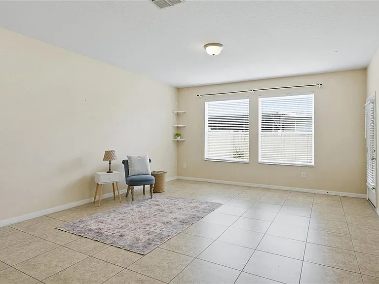 2211 Barracuda Ct — Photo 6