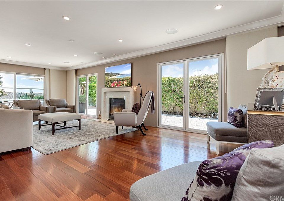 1st image of 2897 Chateau Way