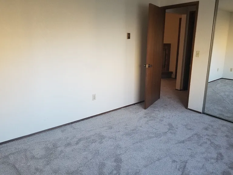 1422 NW 59th St #4 — Photo 8