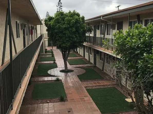 Saticoy Place, 11752 Saticoy St #23b480e25, North Hollywood, CA 91605